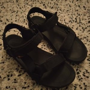 Teva sandals size 8 womens